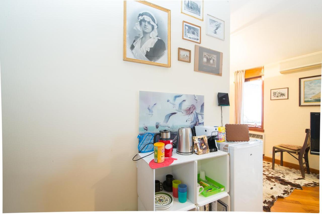 La Mansarda Delle Meraviglie B&B Superior Триест Екстериор снимка