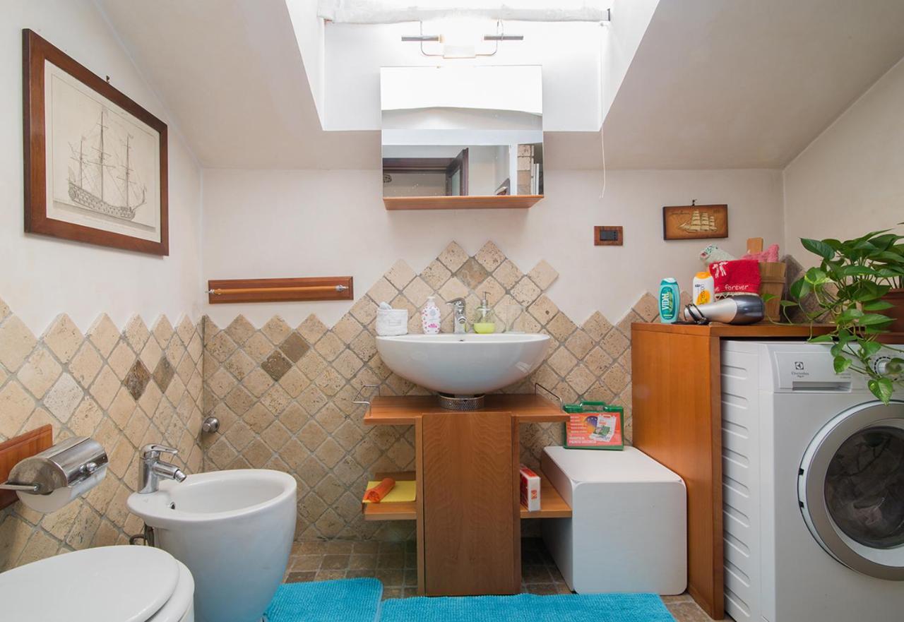 La Mansarda Delle Meraviglie B&B Superior Триест Екстериор снимка