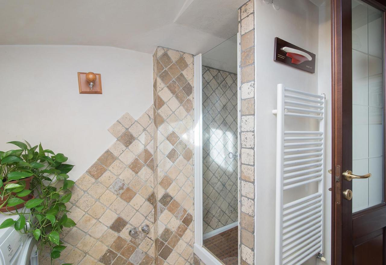 La Mansarda Delle Meraviglie B&B Superior Триест Екстериор снимка