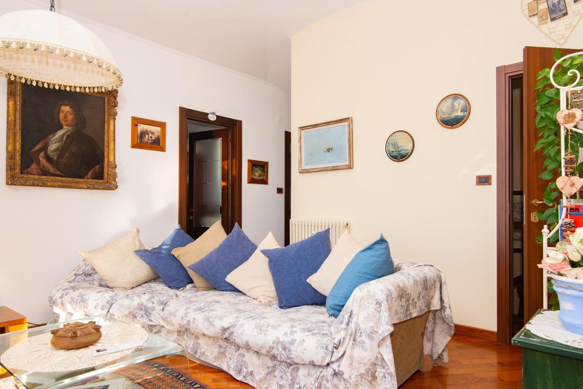 La Mansarda Delle Meraviglie B&B Superior Триест Екстериор снимка